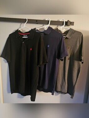 Izod Men’s ADVANTAGE Polo With Izod Logo On Chest, 3 Polo Lot. All Size Large